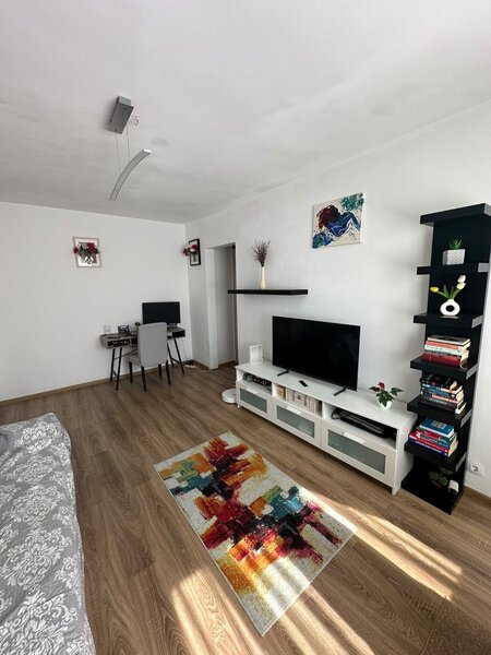 Doua camere langa metrou Dristor, mobilat si utilat complet.