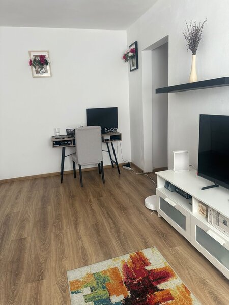 Doua camere langa metrou Dristor, mobilat si utilat complet.